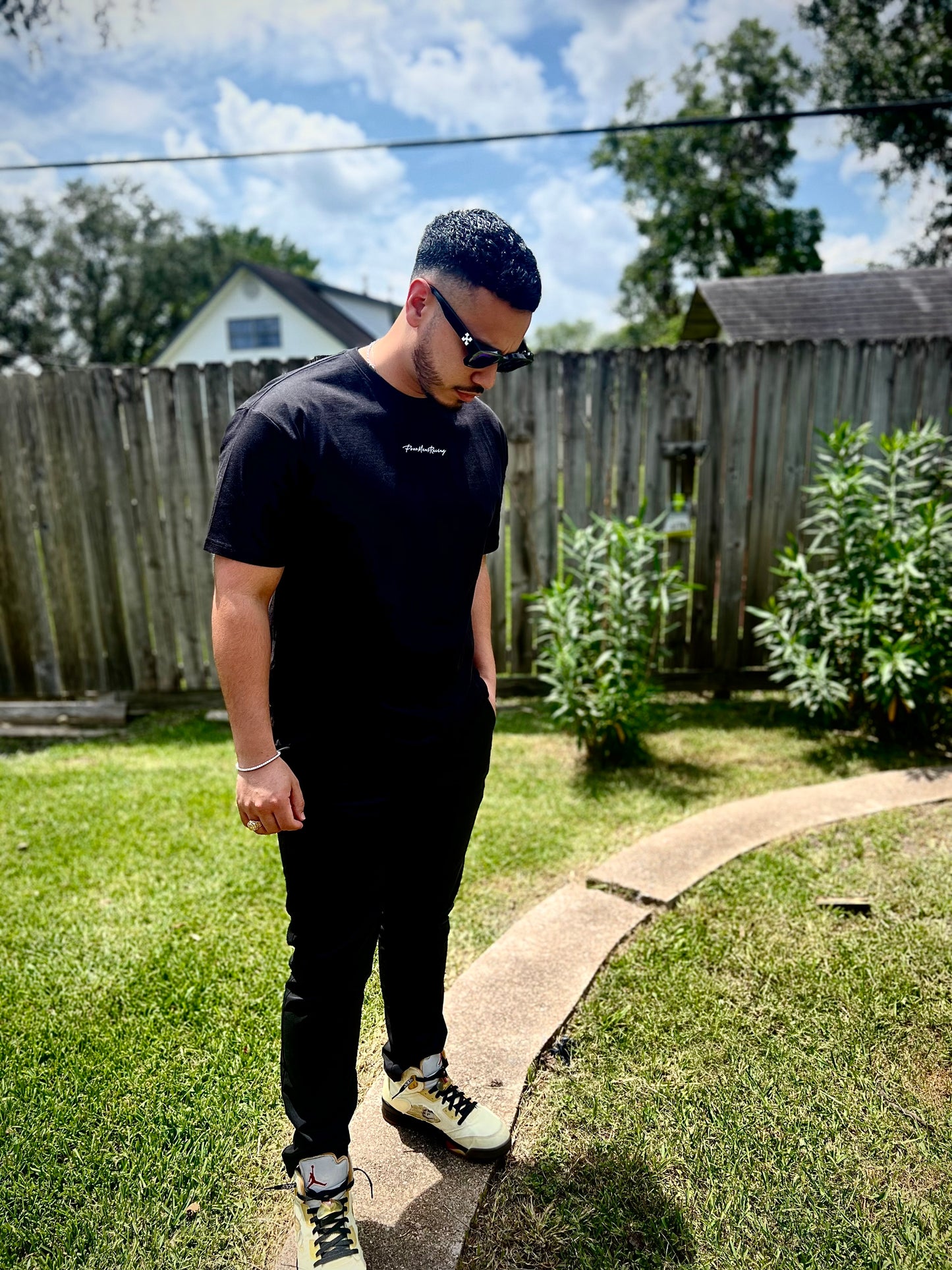 LUXURY EMBROIDERY T-SHIRT